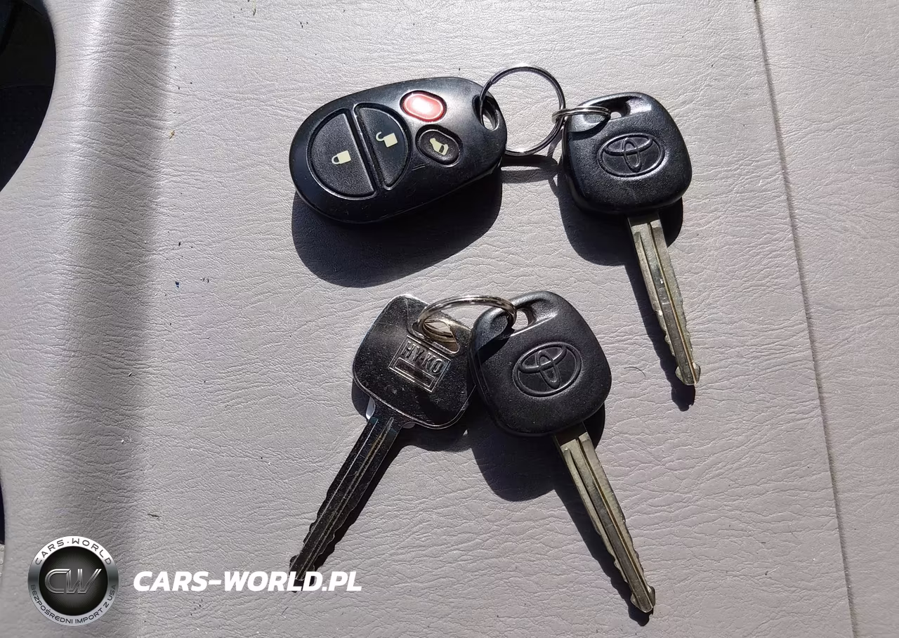 2004 Toyota Sienna Le VIN:5TDZA23C44S041448 - 11
