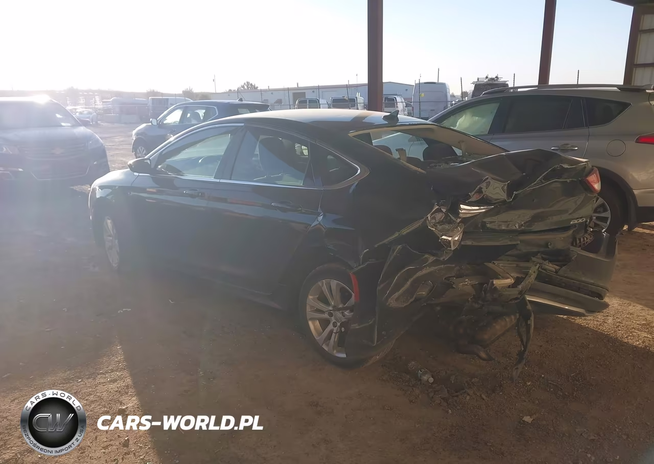 2015 Chrysler 200 Limited VIN:1C3CCCAB5FN721324 - 3