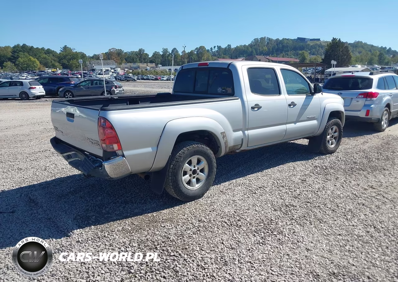 2007 Toyota Tacoma Prerunner V6 VIN:3TMKU72N47M011976 - 4