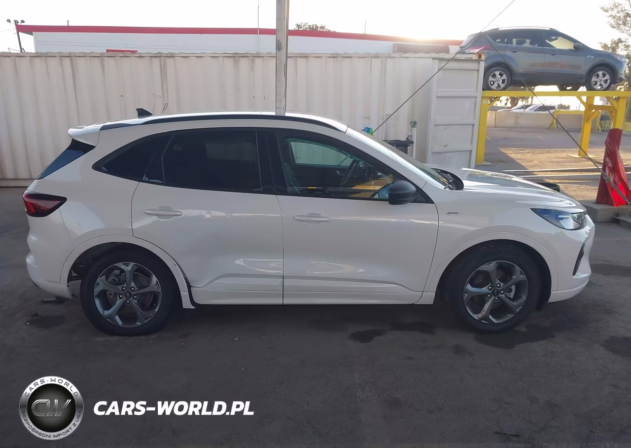 2023 Ford Escape St-Line VIN:1FMCU0MZ5PUB36634 - 13