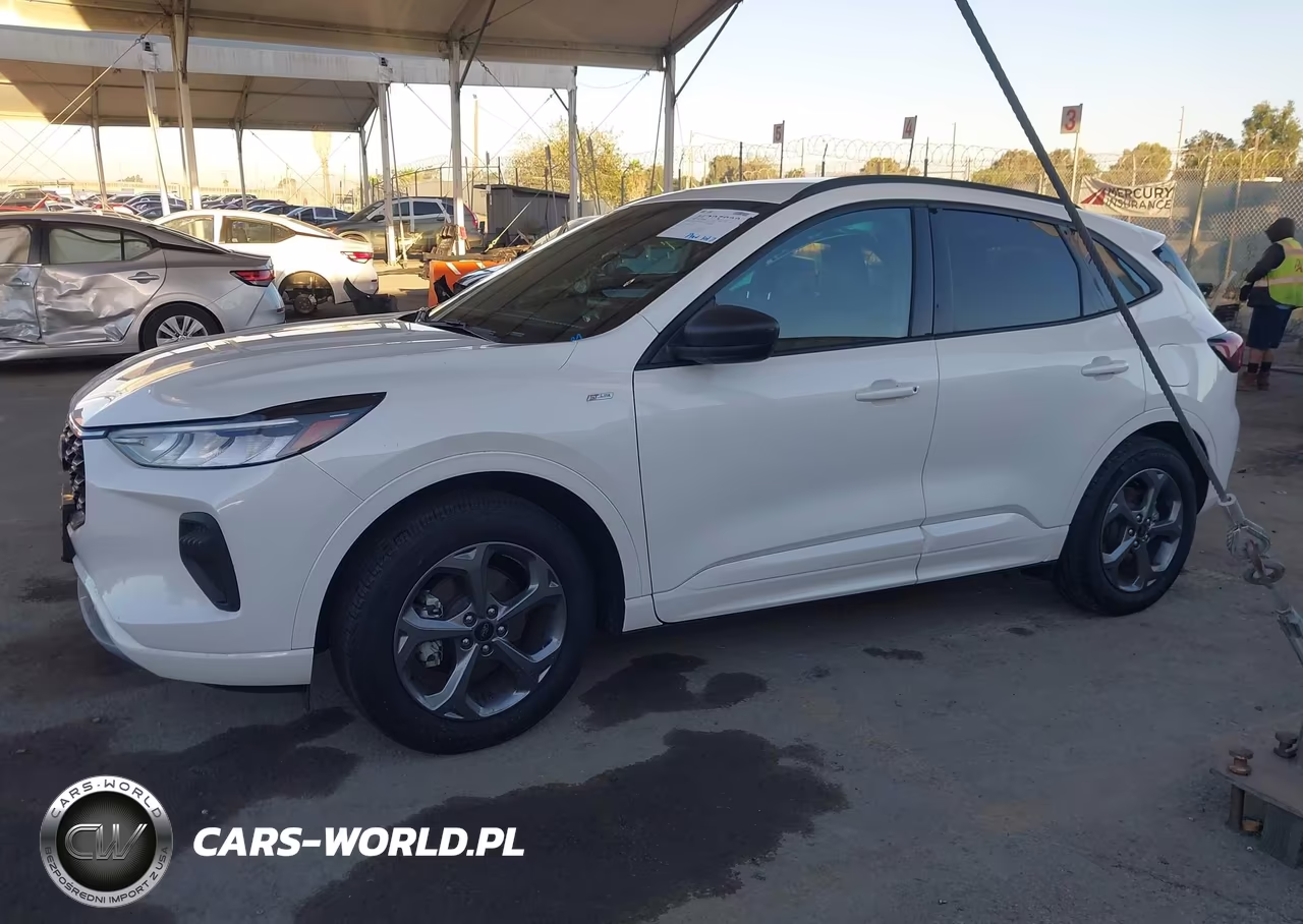 2023 Ford Escape St-Line VIN:1FMCU0MZ5PUB36634 - 14