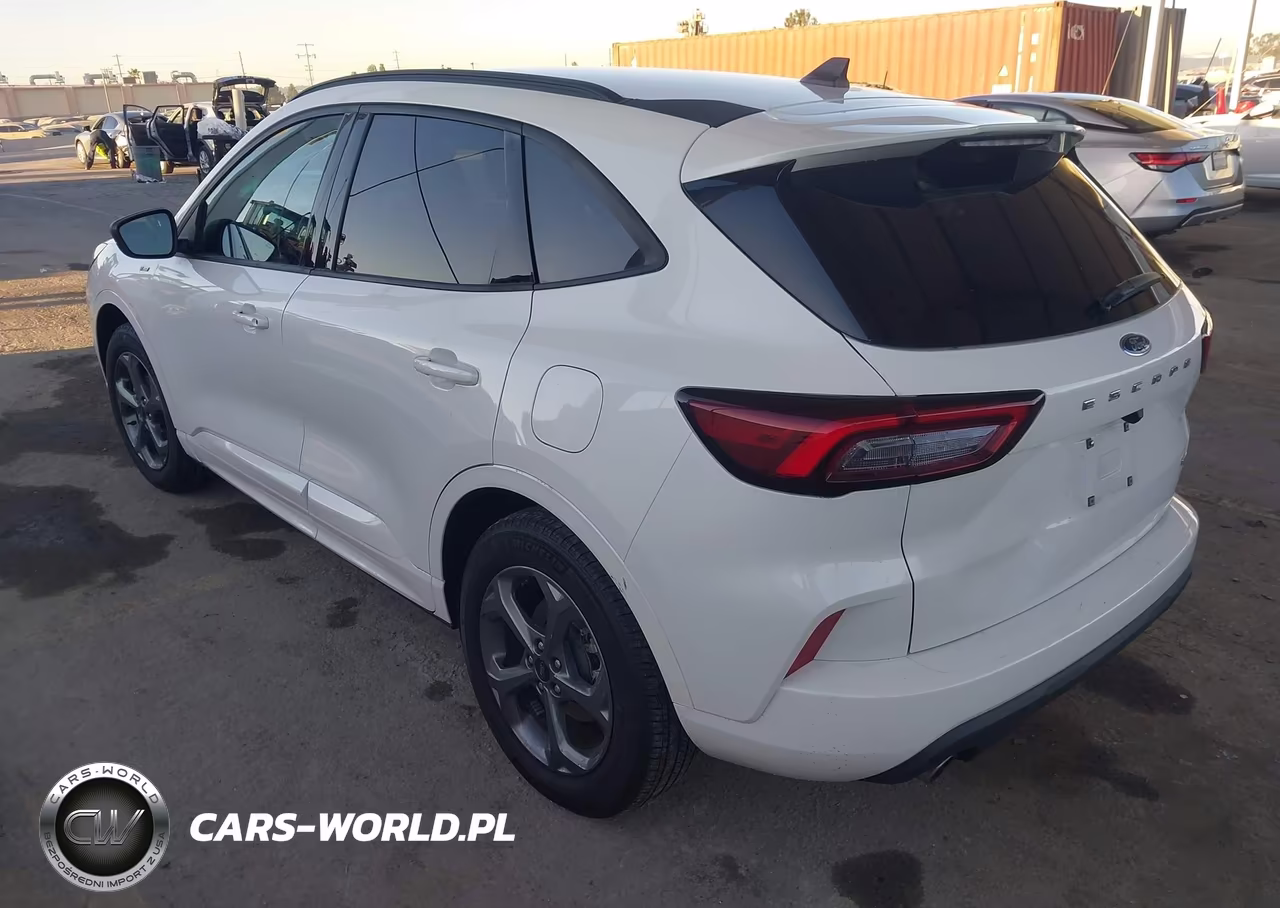 2023 Ford Escape St-Line VIN:1FMCU0MZ5PUB36634 - 3