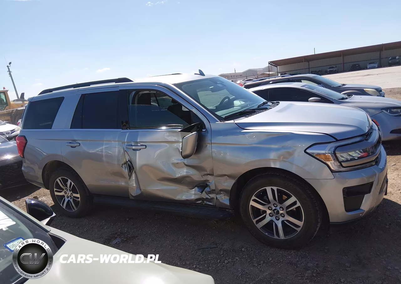 2024 Ford Expedition Xlt VIN:1FMJU1H80REB12205 - 13