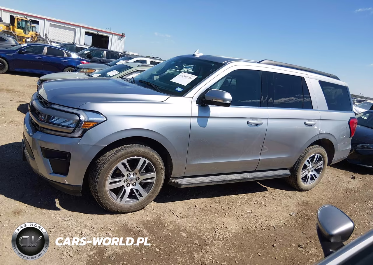 2024 Ford Expedition Xlt VIN:1FMJU1H80REB12205 - 14