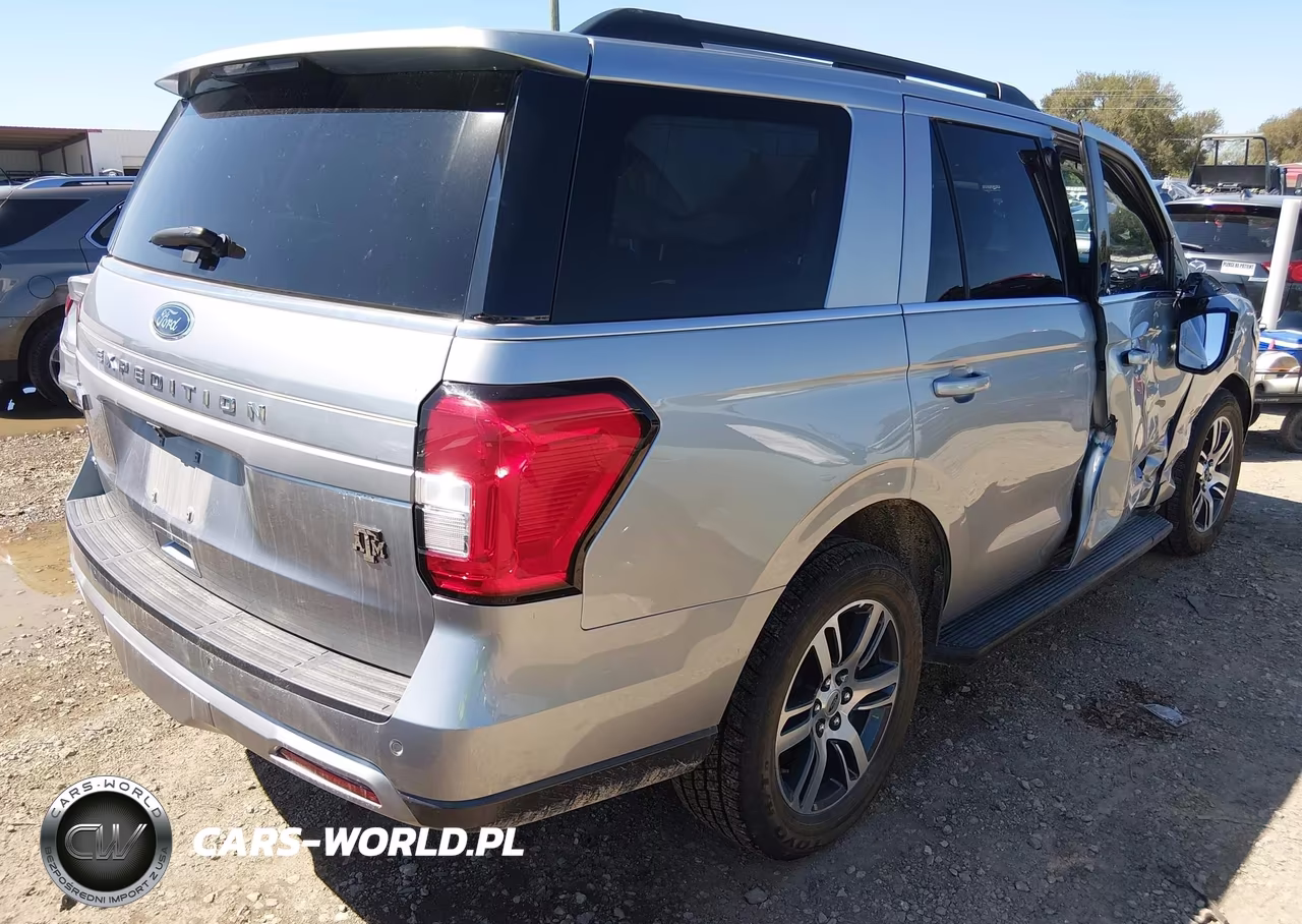 2024 Ford Expedition Xlt VIN:1FMJU1H80REB12205 - 4