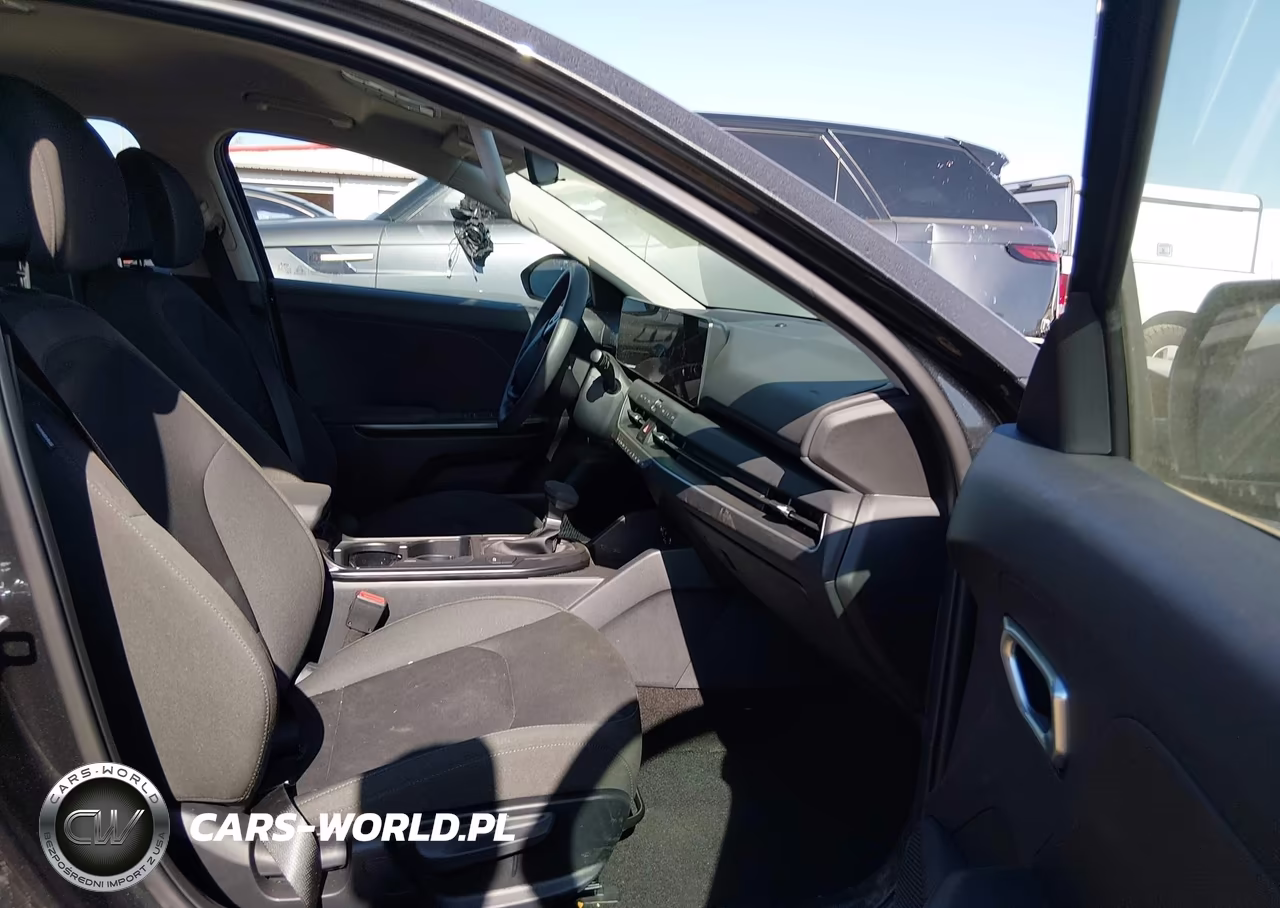 2026 Kia K4 Lx VIN:3KPFT4DE9TE377694 - 5