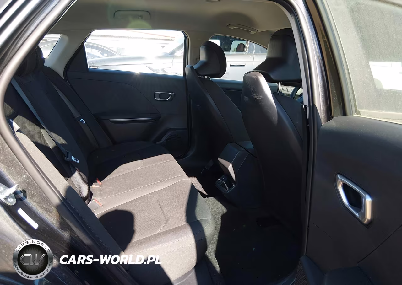 2026 Kia K4 Lx VIN:3KPFT4DE9TE377694 - 8