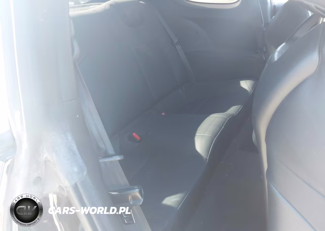 2013 Hyundai Genesis 3.8 Track VIN:KMHHU6KJ4DU104145 - 8
