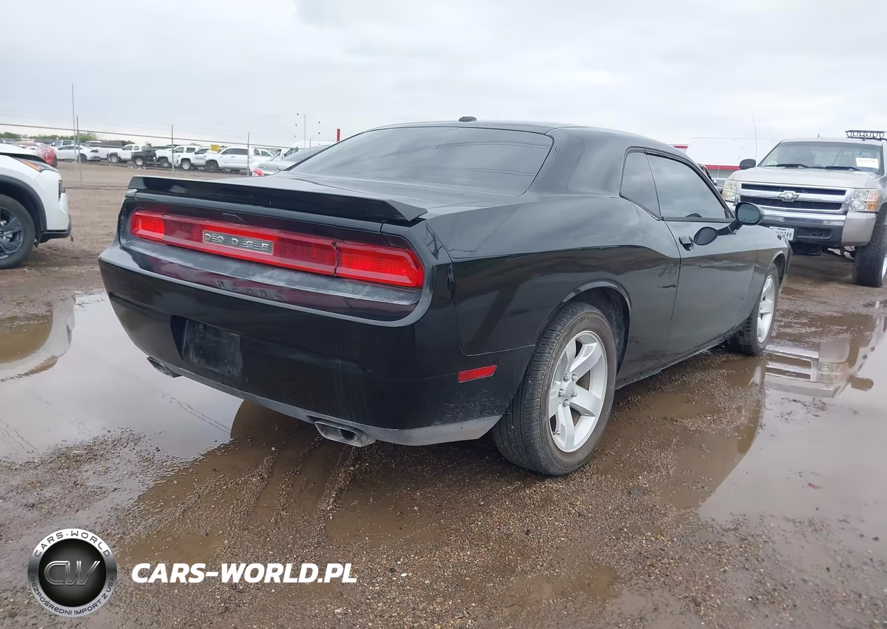 2012 Dodge Challenger Sxt VIN:2C3CDYAG5CH161895 - 4