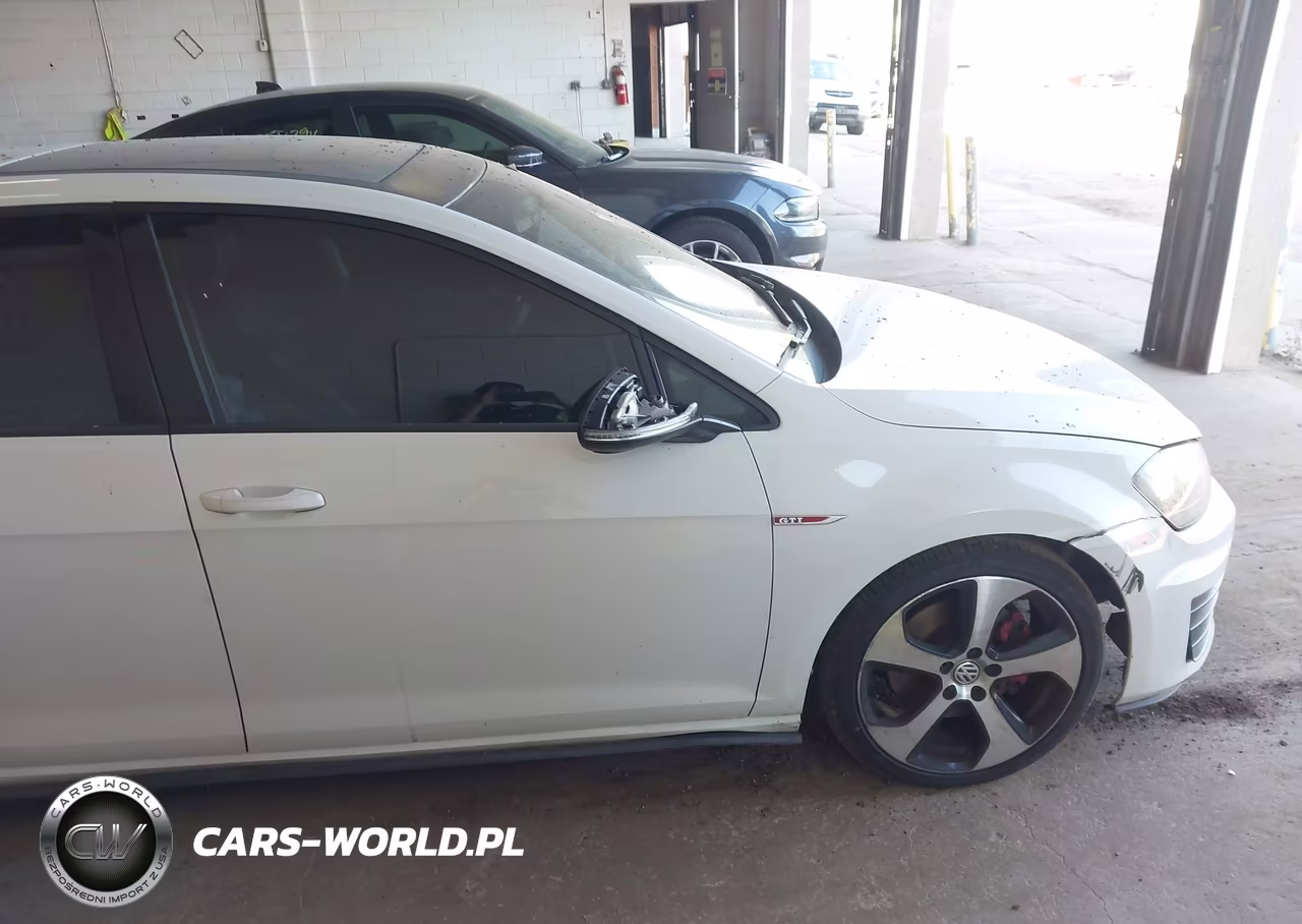 2015 Volkswagen Golf Gti 2.0T Se 4-Door VIN:3VW4T7AU2FM052896 - 13