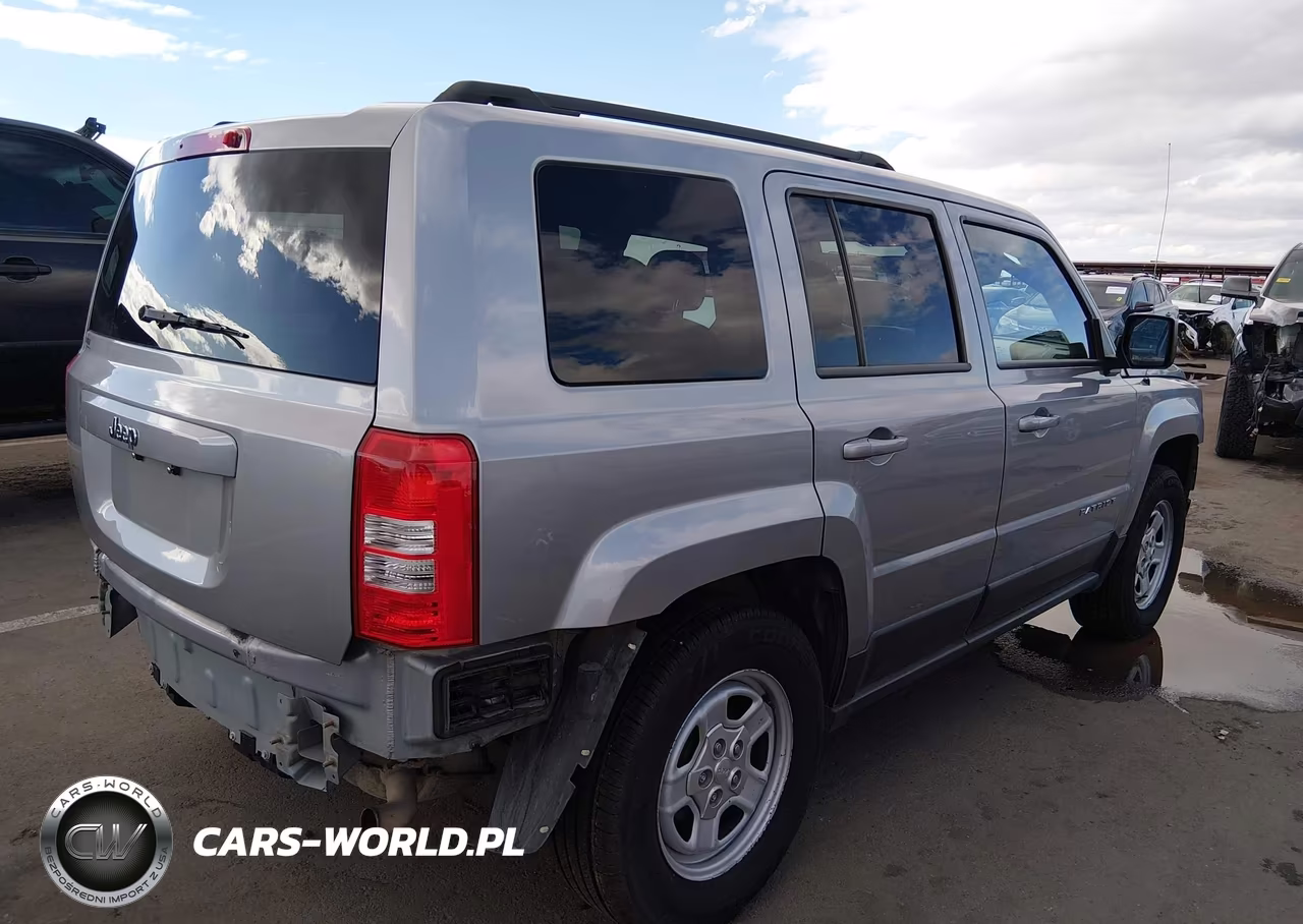 2014 Jeep Patriot Sport VIN:1C4NJPBA3ED925180 - 4