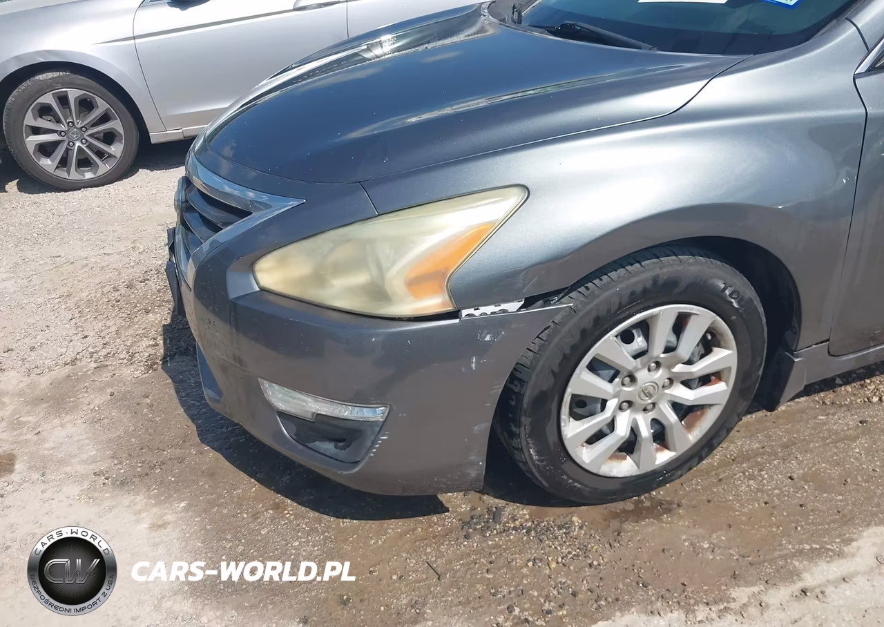 2015 Nissan Altima 2.5 S VIN:1N4AL3AP3FN364455 - 12