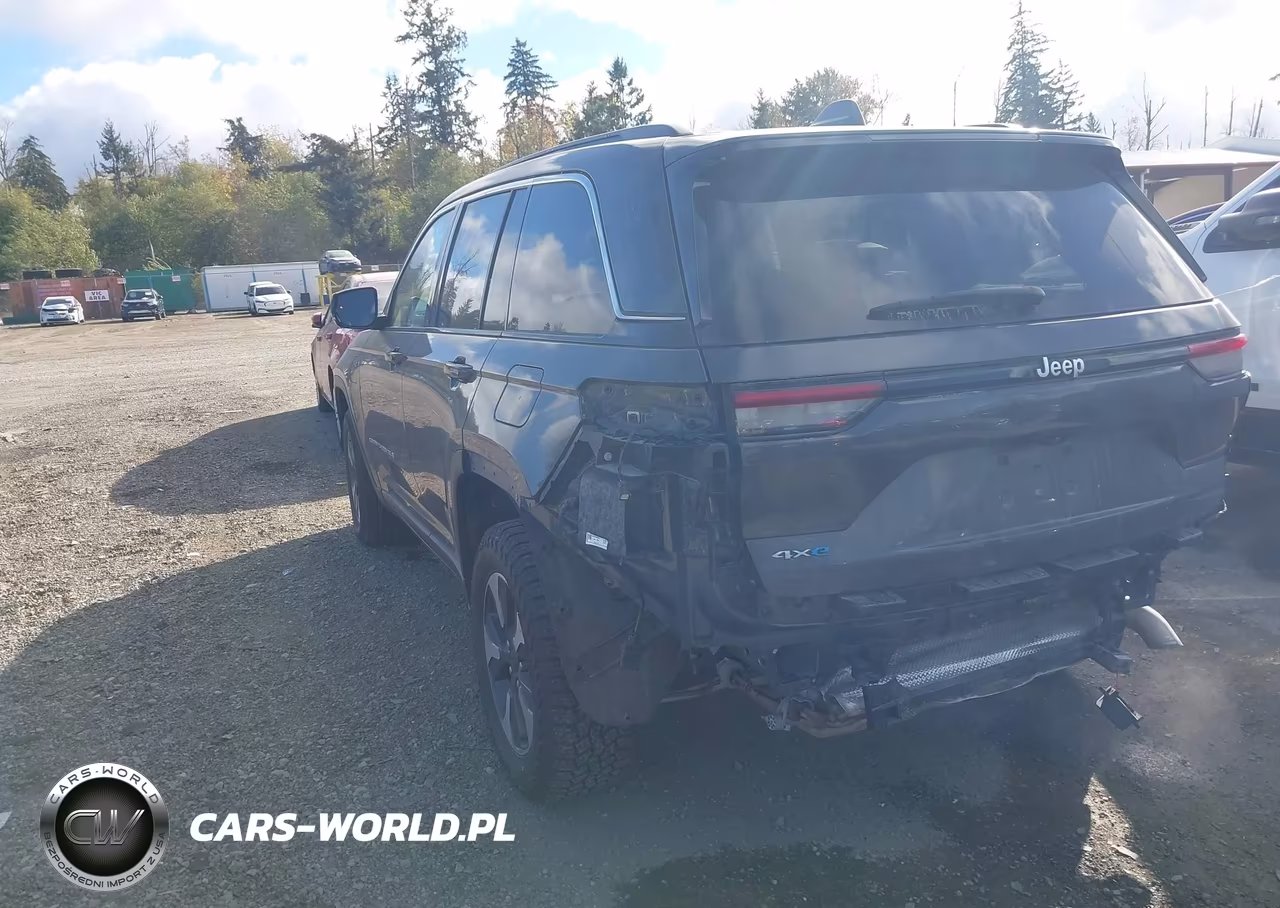 2024 Jeep Grand Cherokee 4Xe VIN:1C4RJYB65RC115466 - 3