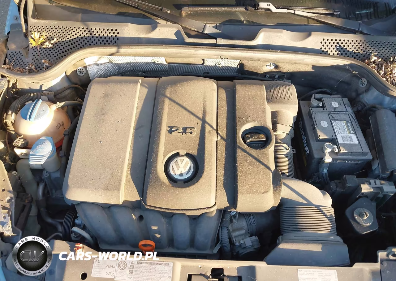 2012 Volkswagen Beetle Entry VIN:3VWFP7AT5CM638105 - 10