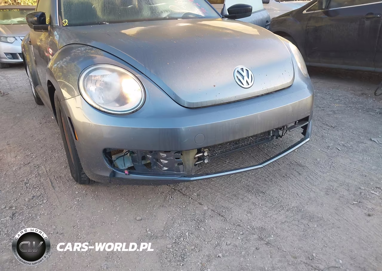 2012 Volkswagen Beetle Entry VIN:3VWFP7AT5CM638105 - 6