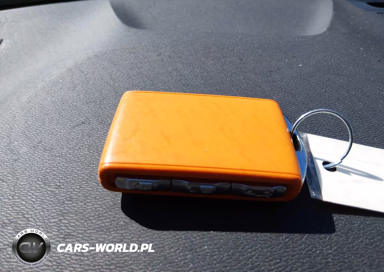 2024 Volvo S60 Recharge Plug-In Hybrid T8 Plus Dark Theme VIN:7JRH60FL3RG321992 - 11