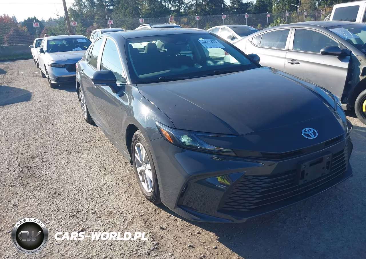 2026 Toyota Camry Le – zdjęcie 1 z 20