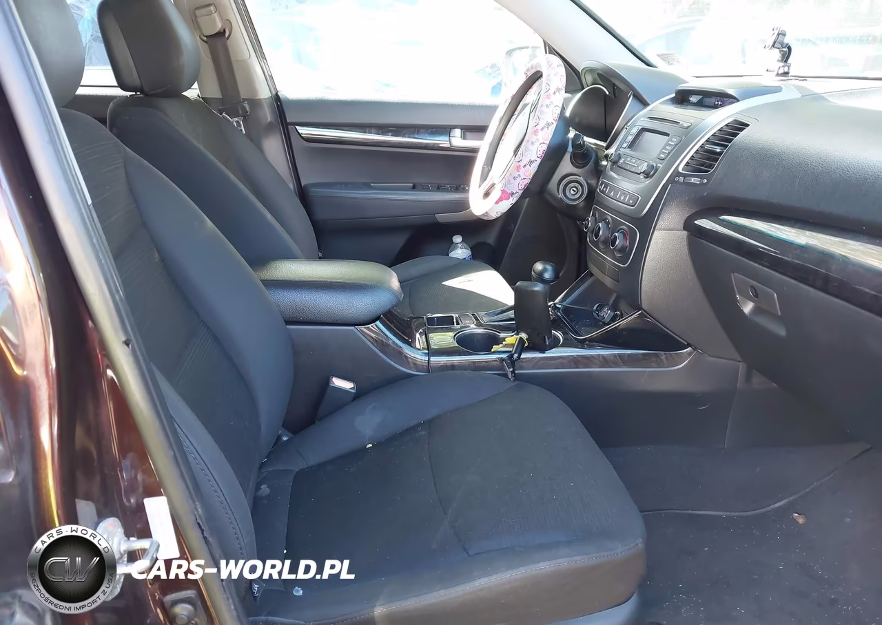 2014 Kia Sorento Lx V6 VIN:5XYKT4A79EG449584 - 5