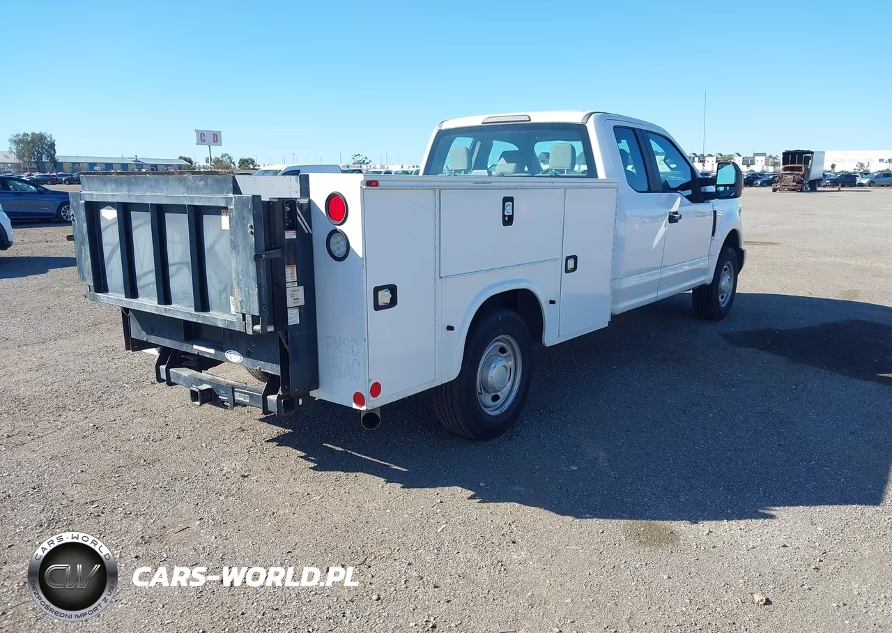 2017 Ford F-350 Xl VIN:1FD8X3A61HEE09928 - 4