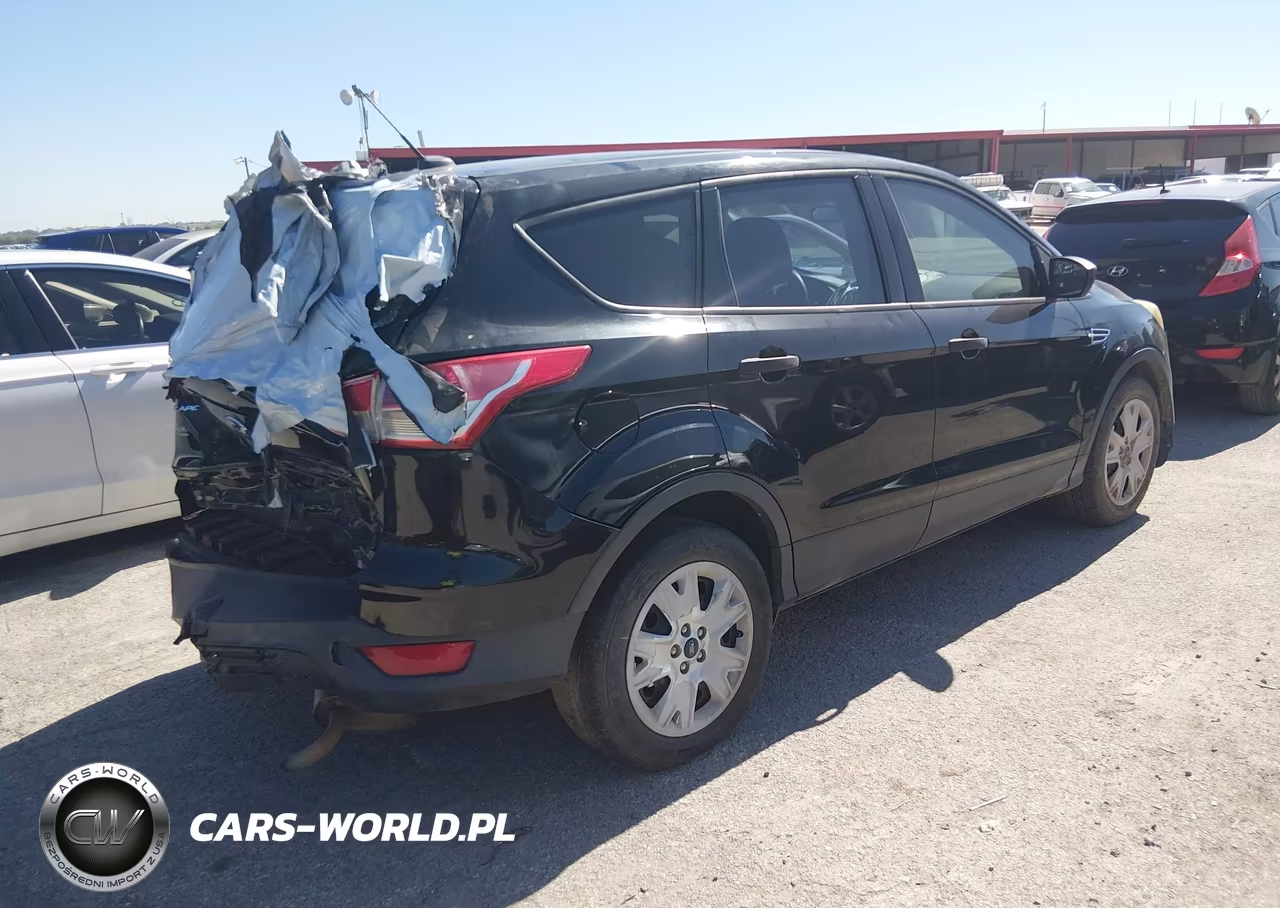 2016 Ford Escape S VIN:1FMCU0F71GUB58559 - 4