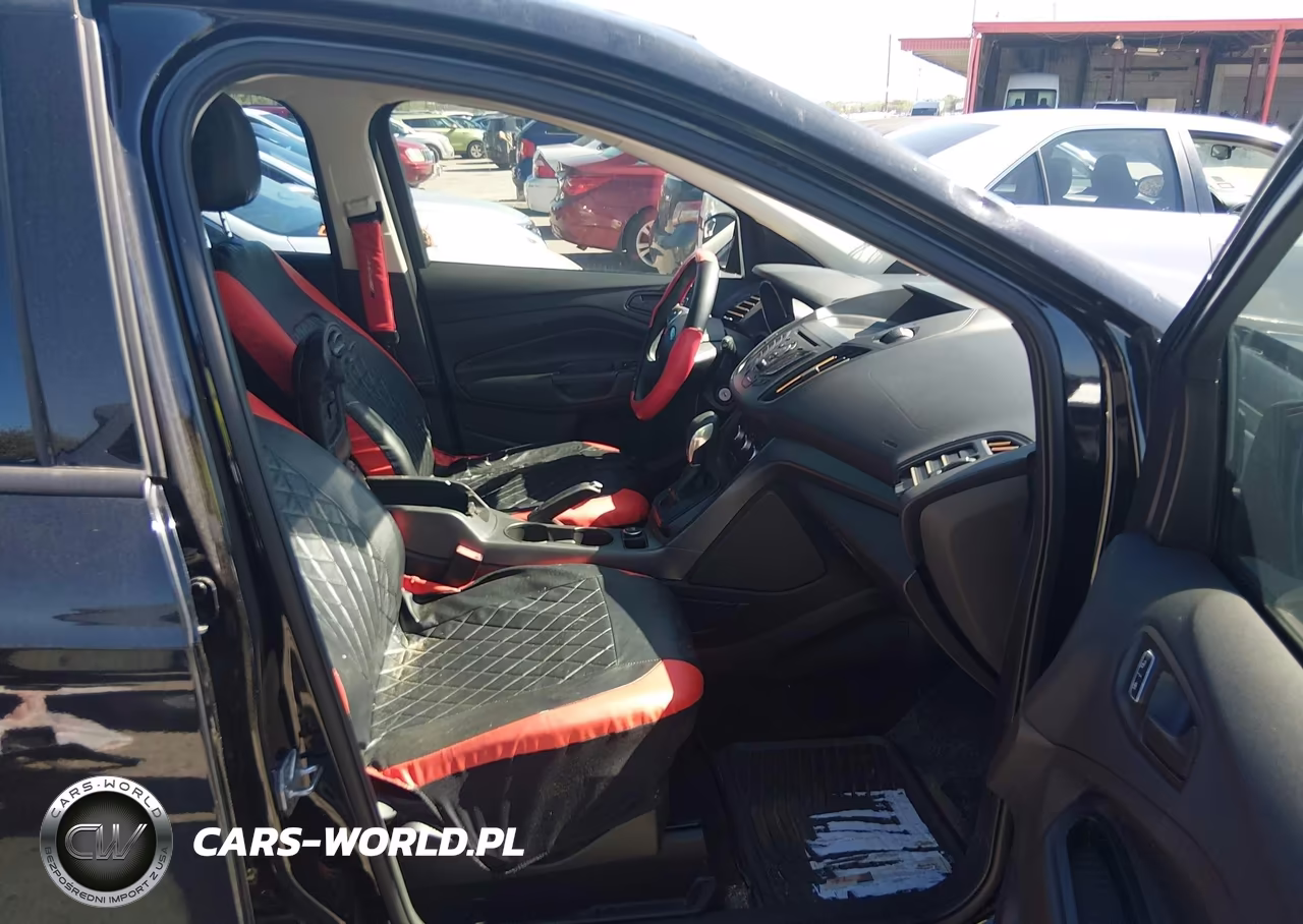 2016 Ford Escape S VIN:1FMCU0F71GUB58559 - 5
