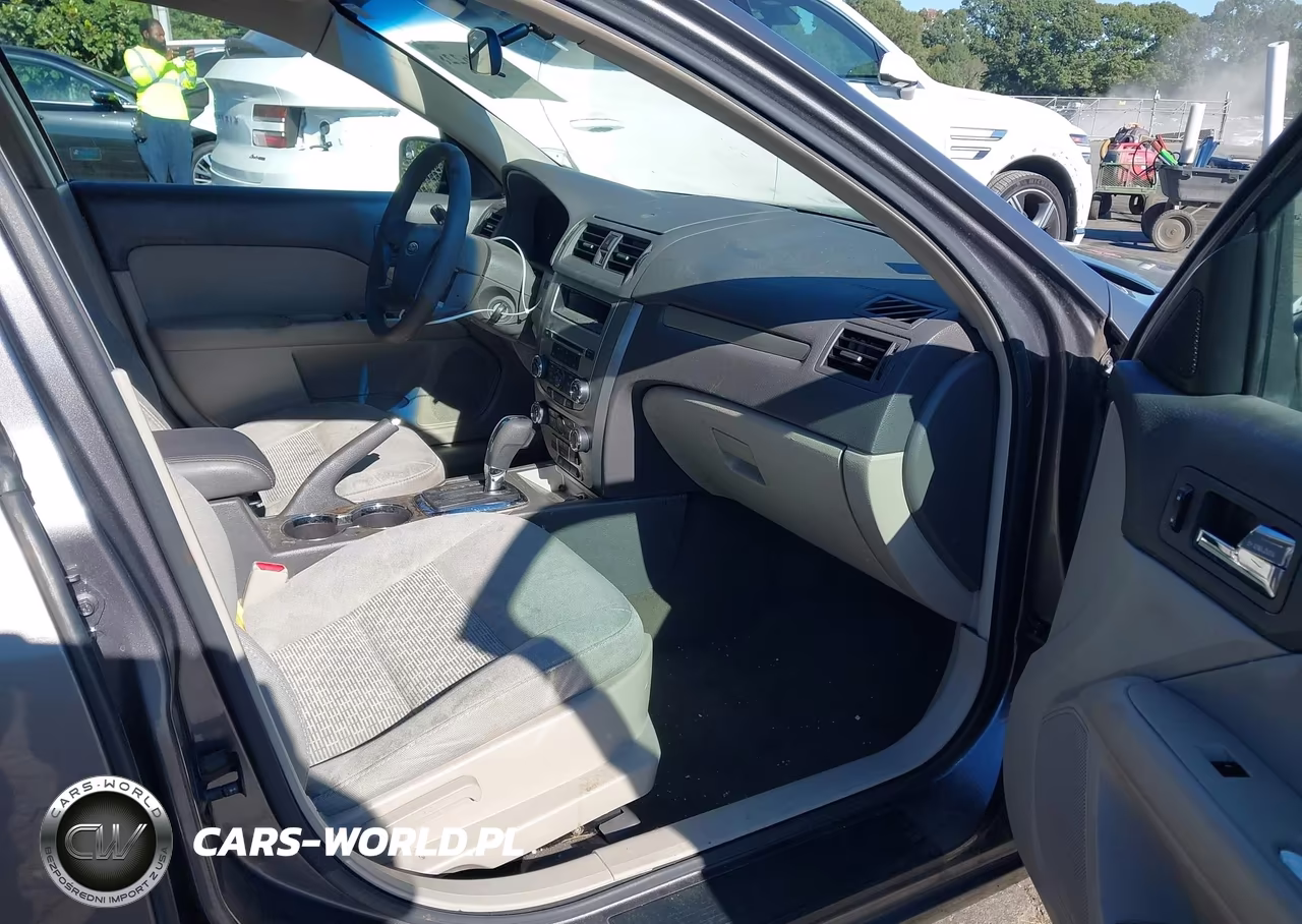 2011 Ford Fusion Se VIN:3FAHP0HA5BR305370 - 5