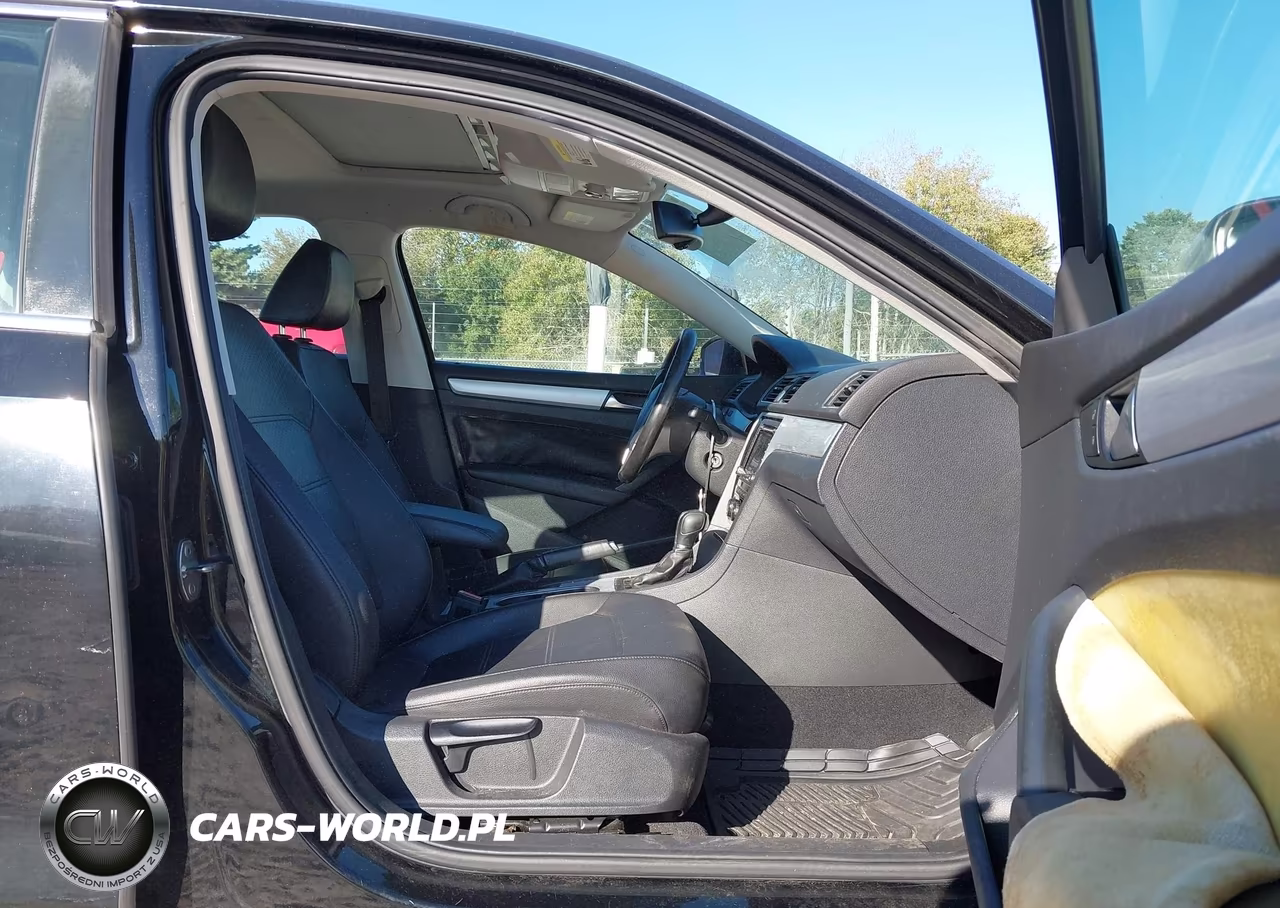 2013 Volkswagen Passat VIN:1VWBH7A35DC009233 - 5