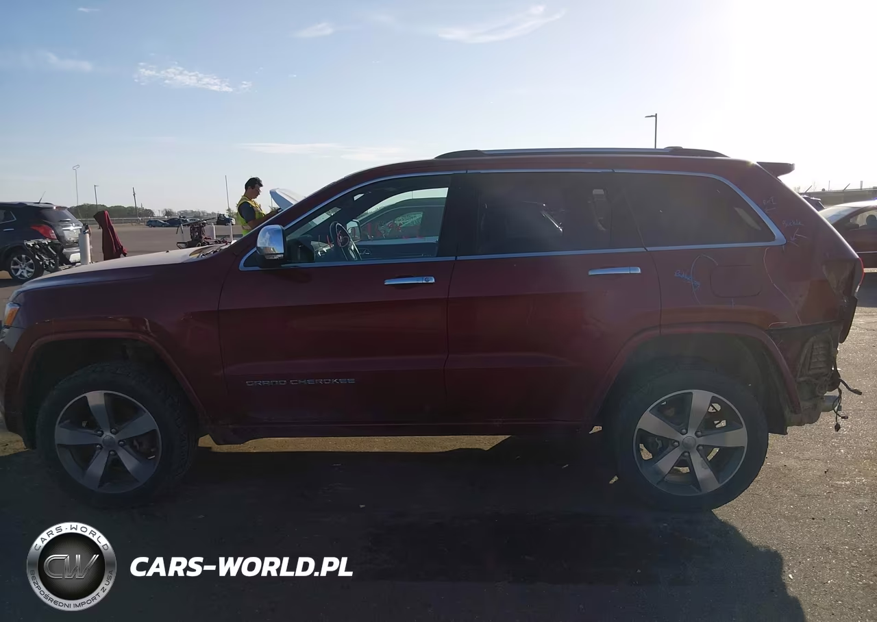 2015 Jeep Grand Cherokee Overland VIN:1C4RJFCG9FC142662 - 15