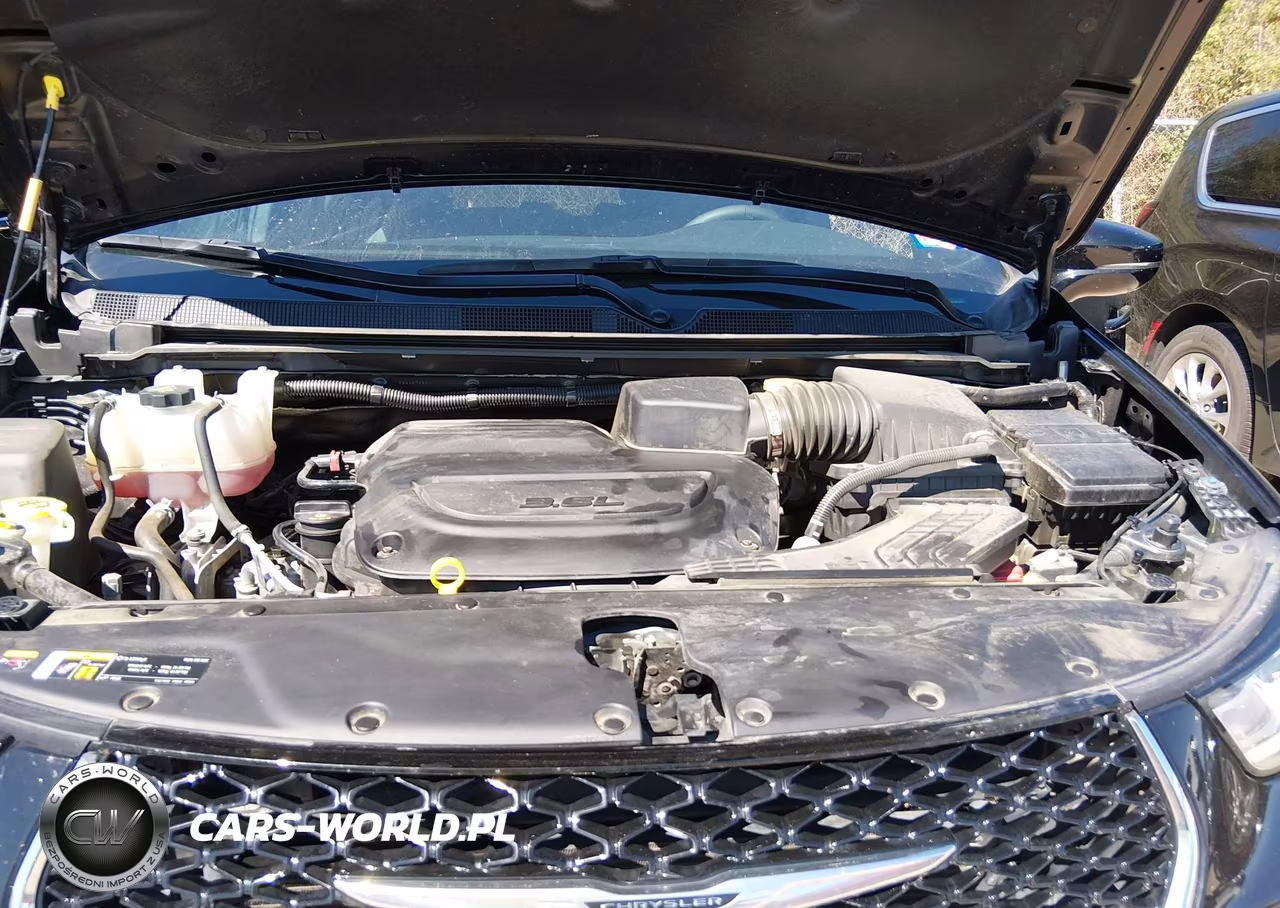 2026 Chrysler Pacifica Select VIN:2C4RC1BG5TR185235 - 10