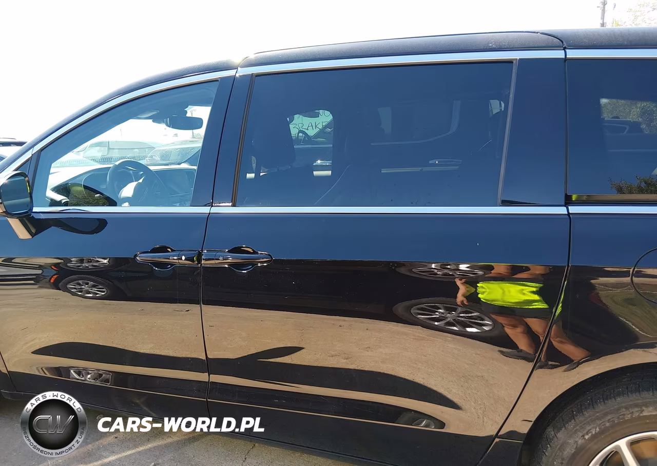 2026 Chrysler Pacifica Select VIN:2C4RC1BG5TR185235 - 14