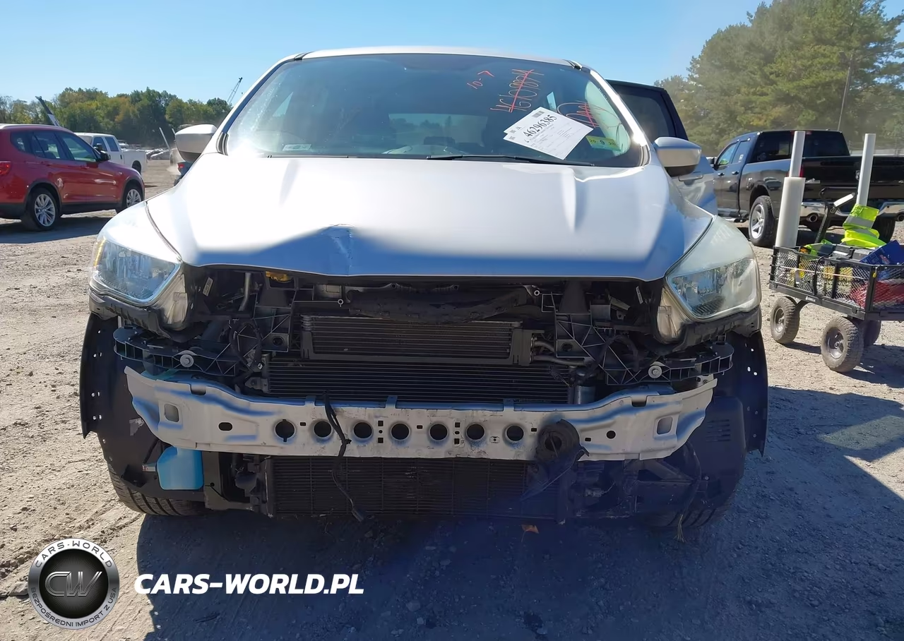 2017 Ford Escape Se VIN:1FMCU9GDXHUF00469 - 6
