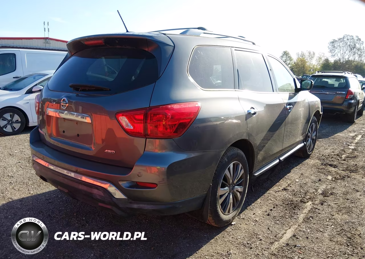 2017 Nissan Pathfinder S VIN:5N1DR2MM1HC601861 - 4
