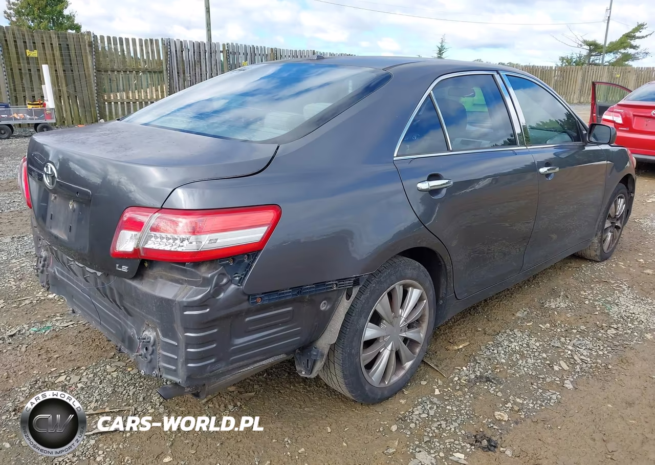 2010 Toyota Camry Le VIN:4T1BF3EK6AU035506 - 4
