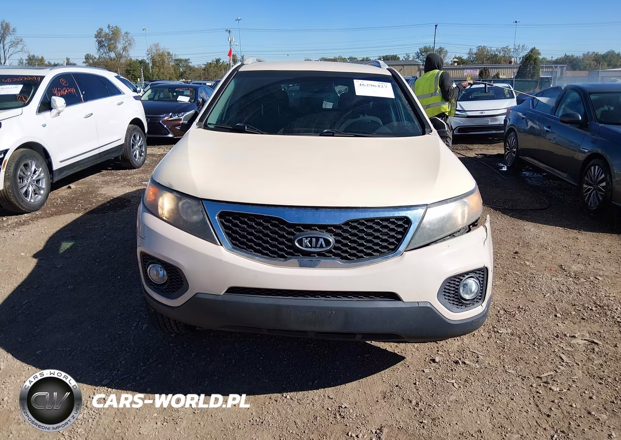 2011 Kia Sorento Lx VIN:5XYKT3A1XBG115260 - 12