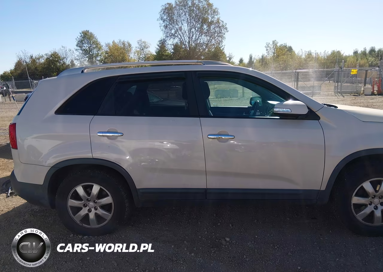 2011 Kia Sorento Lx VIN:5XYKT3A1XBG115260 - 13