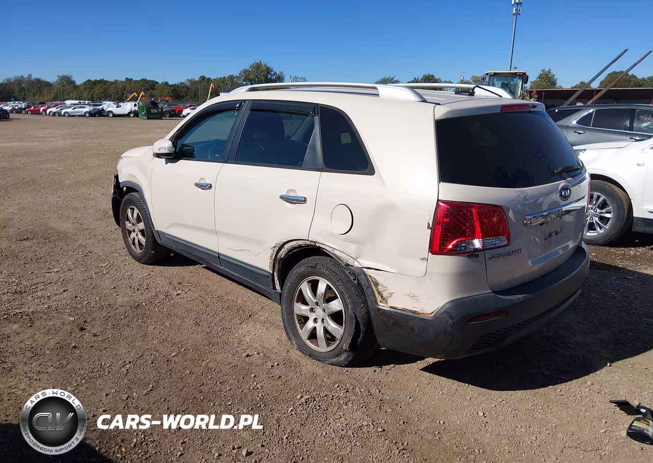 2011 Kia Sorento Lx VIN:5XYKT3A1XBG115260 - 3