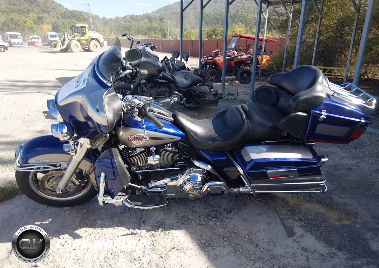 2007 Harley-Davidson Flhtcui VIN:1HD1FC4107Y632840 - 13