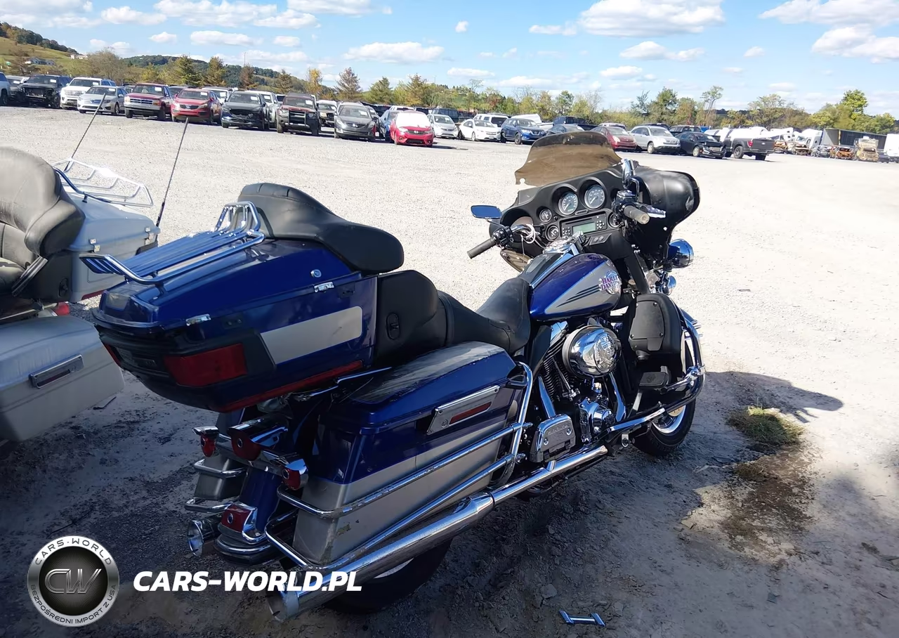 2007 Harley-Davidson Flhtcui VIN:1HD1FC4107Y632840 - 4