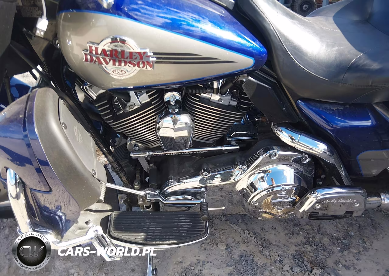 2007 Harley-Davidson Flhtcui VIN:1HD1FC4107Y632840 - 9