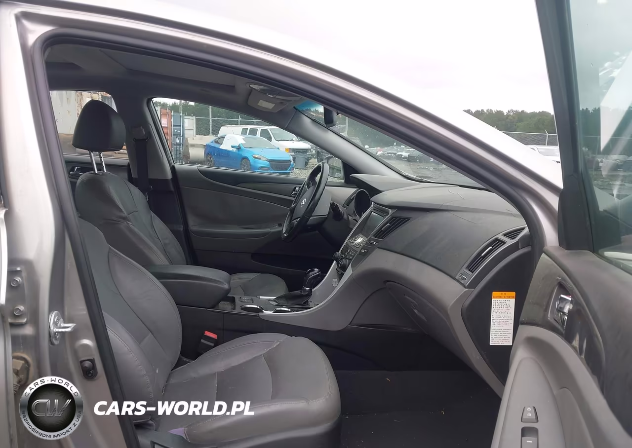 2013 Hyundai Sonata Hybrid Limited VIN:KMHEC4A42DA070732 - 5