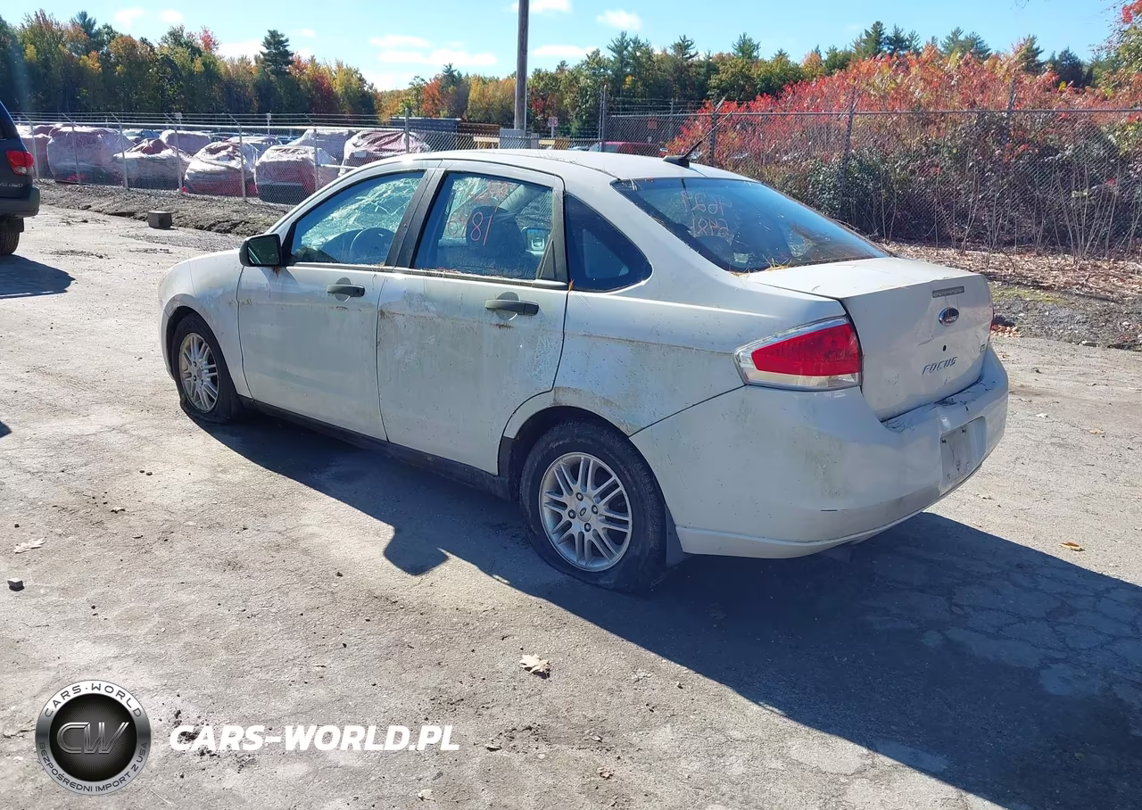 2009 Ford Focus Se VIN:1FAHP35N39W195869 - 3