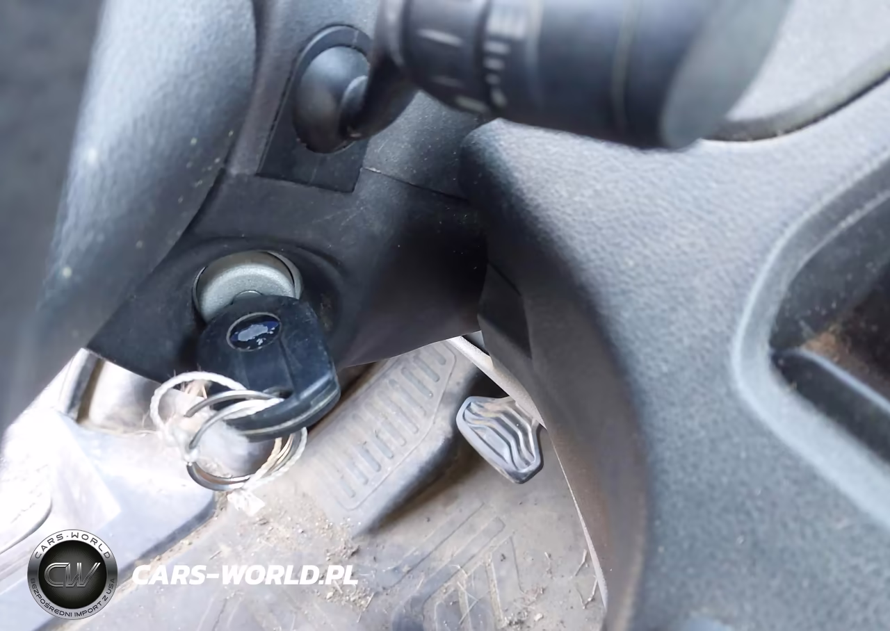 2019 Ford Transit-250 VIN:1FTYR2CM7KKA64935 - 11