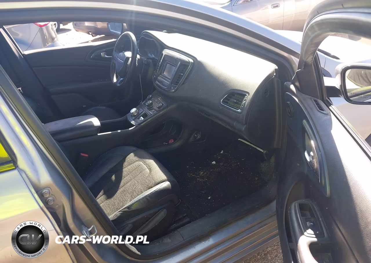 2015 Chrysler 200 S VIN:1C3CCCBB0FN725764 - 5