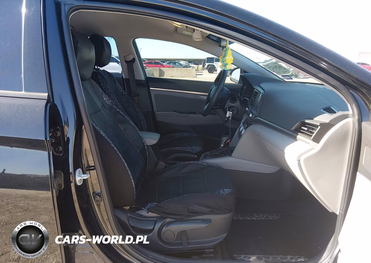 2019 Hyundai Elantra Sel VIN:5NPD84LF2KH493770 - 5