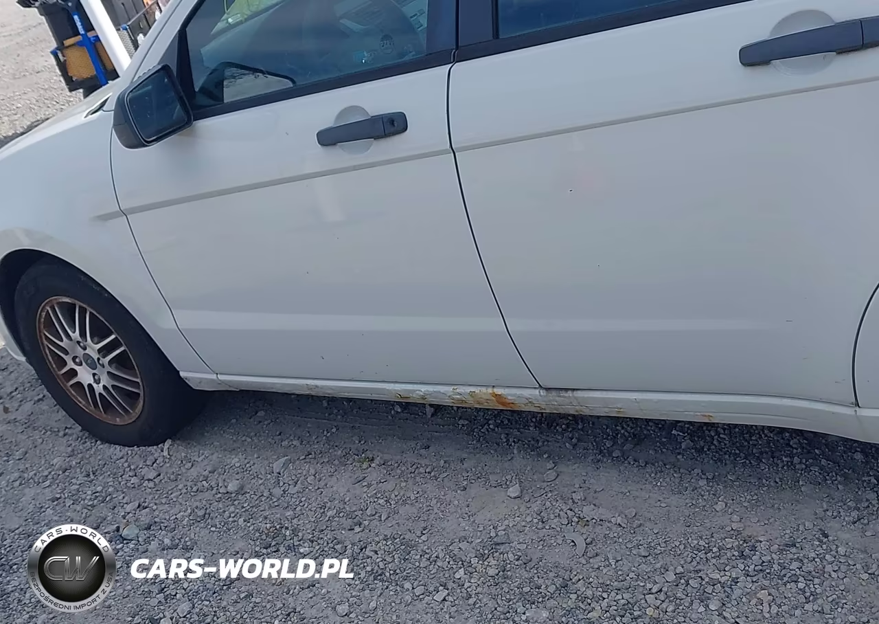 2010 Ford Focus Se VIN:1FAHP3FN2AW253019 - 12