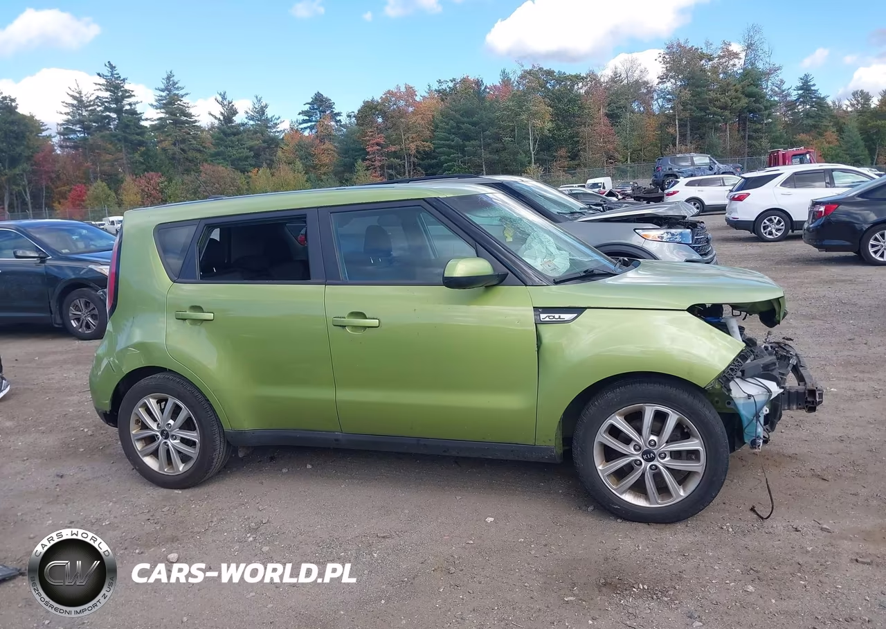 2018 Kia Soul + VIN:KNDJP3A58J7888338 - 14