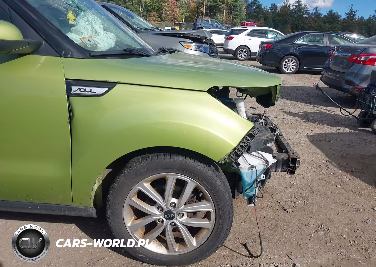 2018 Kia Soul + VIN:KNDJP3A58J7888338 - 19
