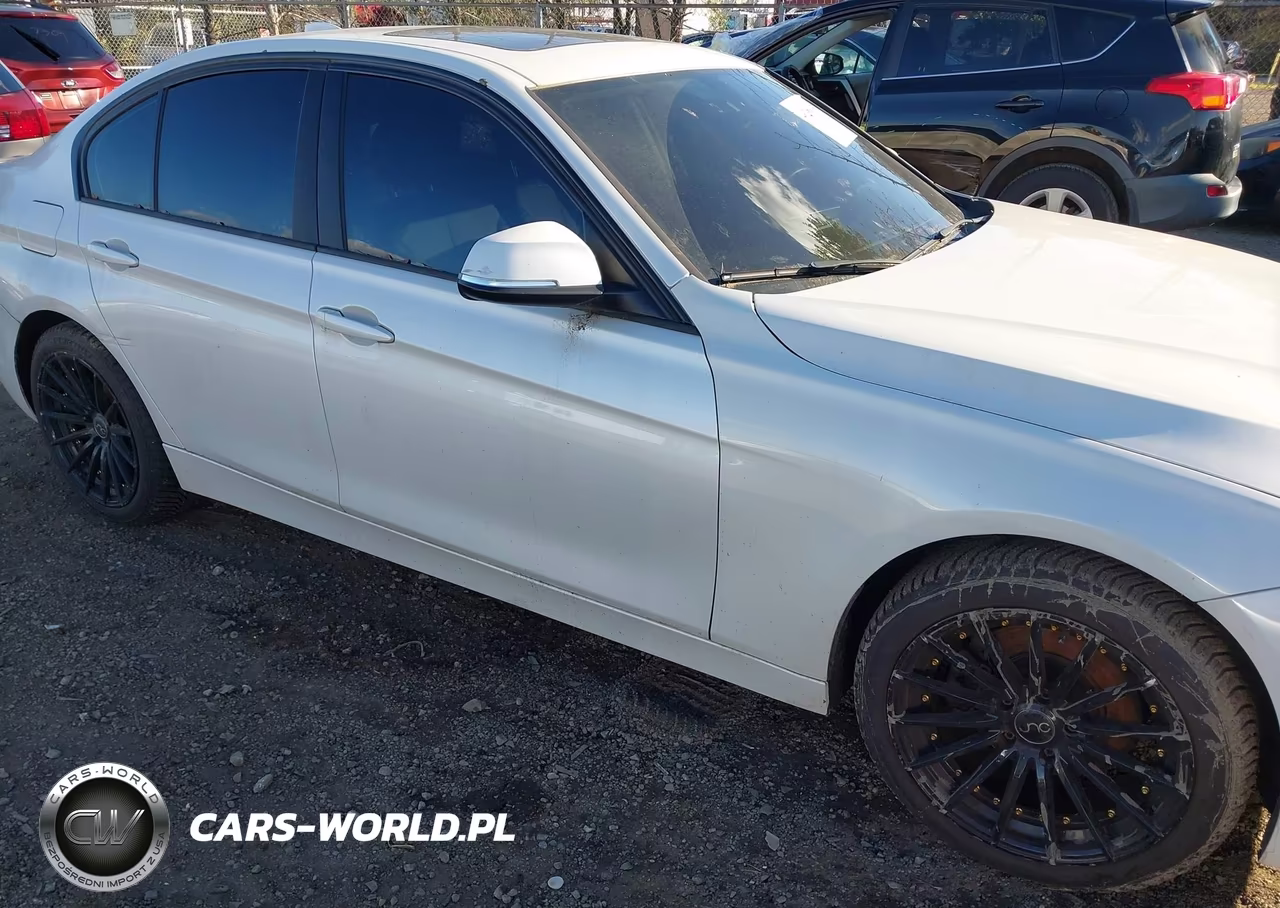 2018 BMW 320I xDrive VIN:WBA8A3C55JA357627 - 12