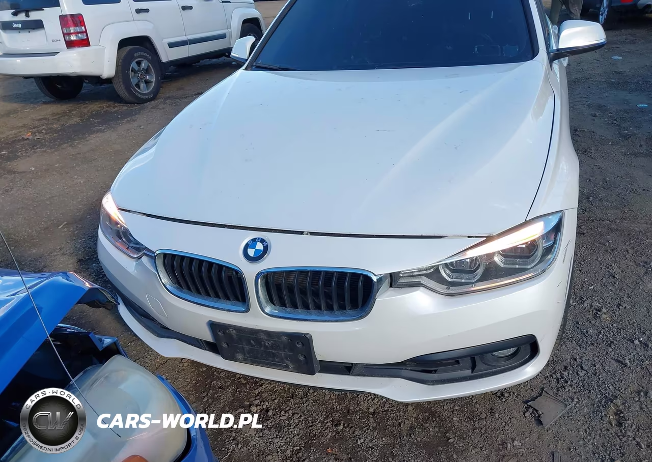 2018 BMW 320I xDrive VIN:WBA8A3C55JA357627 - 13