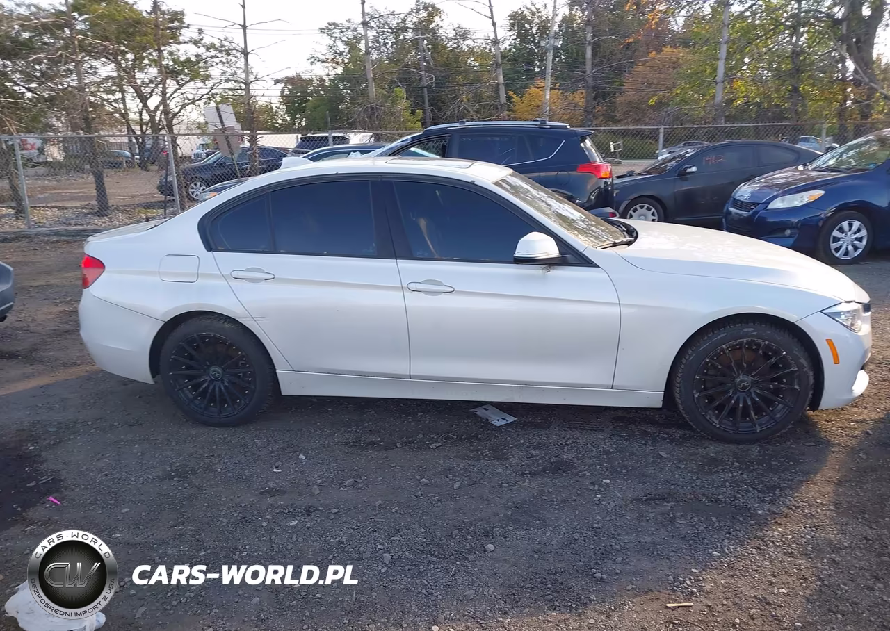2018 BMW 320I xDrive VIN:WBA8A3C55JA357627 - 14